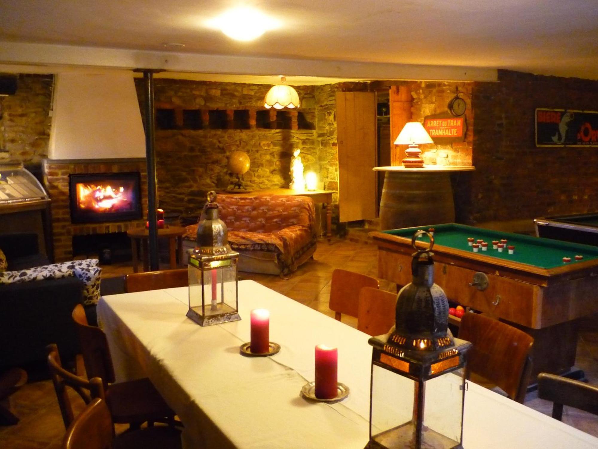 B&B Les Trois Voisins Bourseigne-Vieille Exterior foto