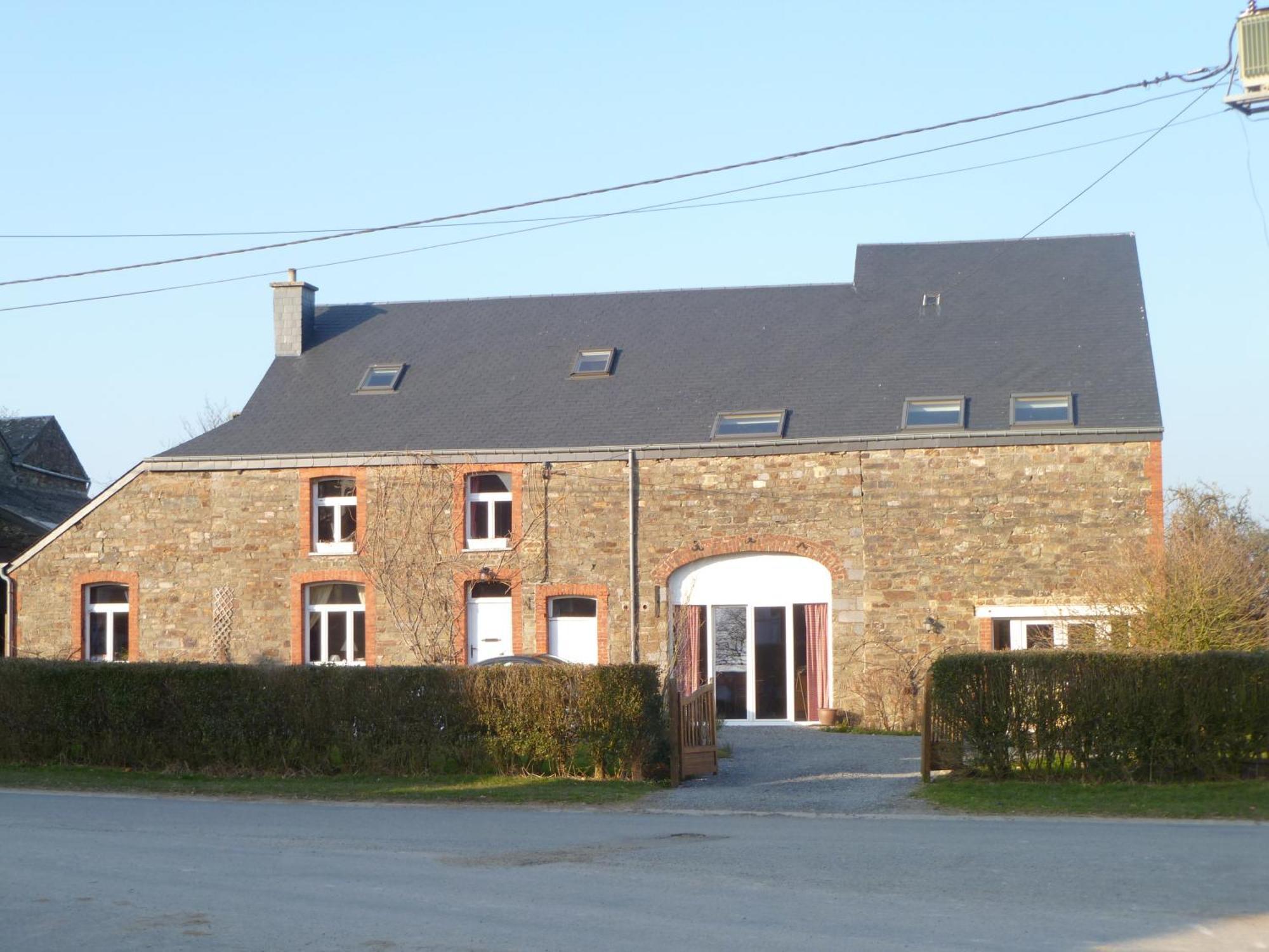 B&B Les Trois Voisins Bourseigne-Vieille Exterior foto