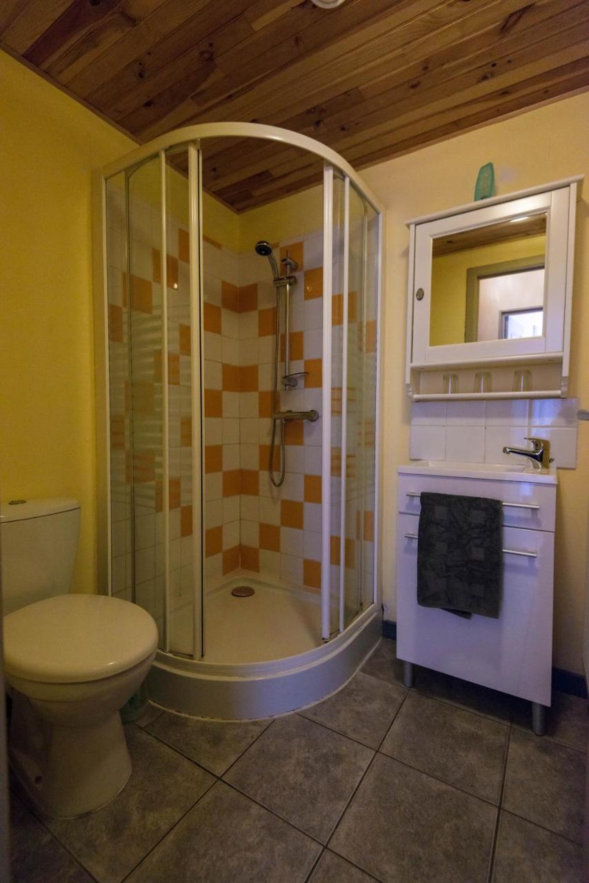 B&B Les Trois Voisins Bourseigne-Vieille Exterior foto